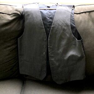 Small Gray Men’s Covington Suit Vest